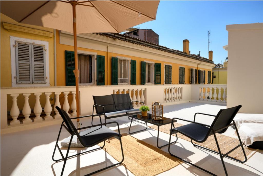 The In Town Apartment - With A Private Terrace Corfu  Экстерьер фото